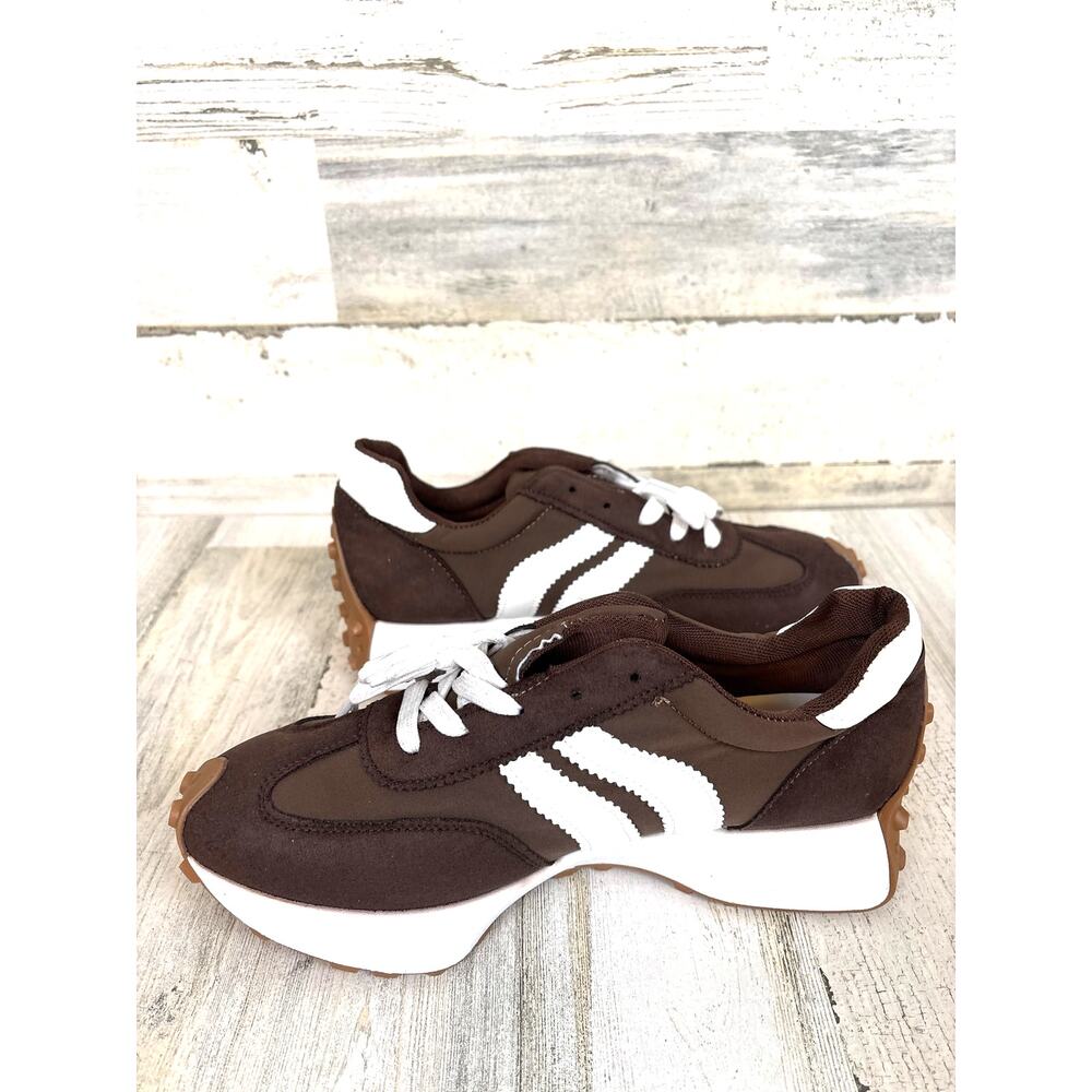 Stay Real Womens 9.5 Brown Faux Suede White Retro Platform Chunky Sneakers NWT